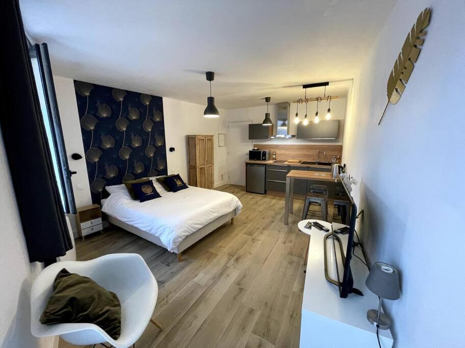 Alp Chartres - Cosy Studio Au Coeur De Chartres Avec Parking エクステリア 写真